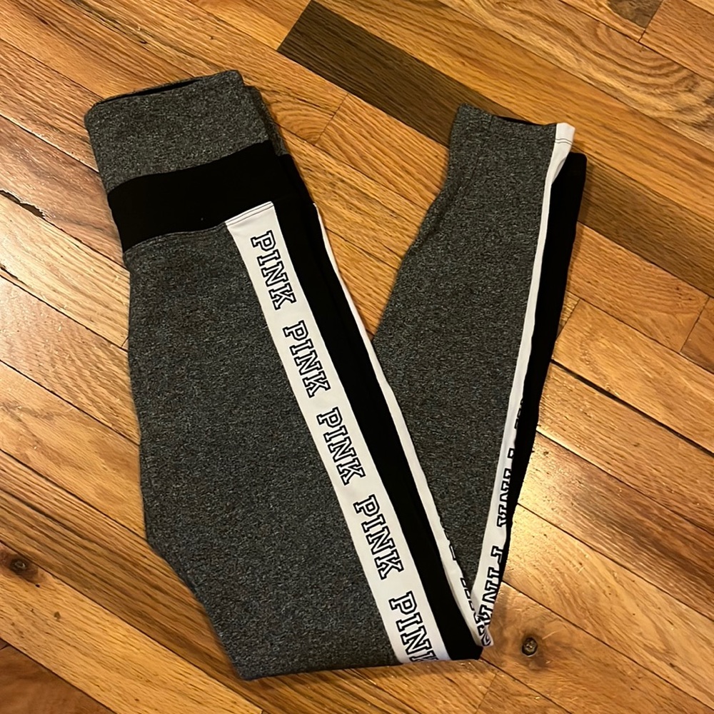 Victoria’s Secret PINK NWOT Yoga Pants.